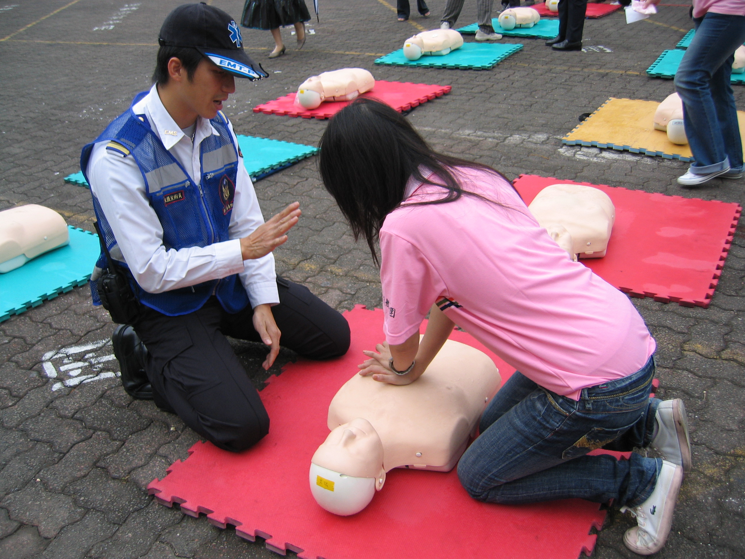 CPR訓練(圖)